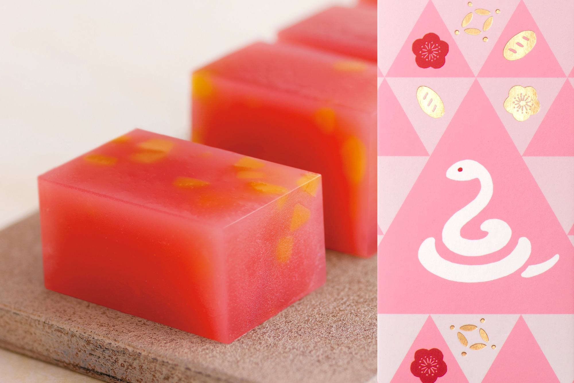 巳年の幸をねがって。令和7年(2025年)の新年を寿ぐ、干支・お正月のお