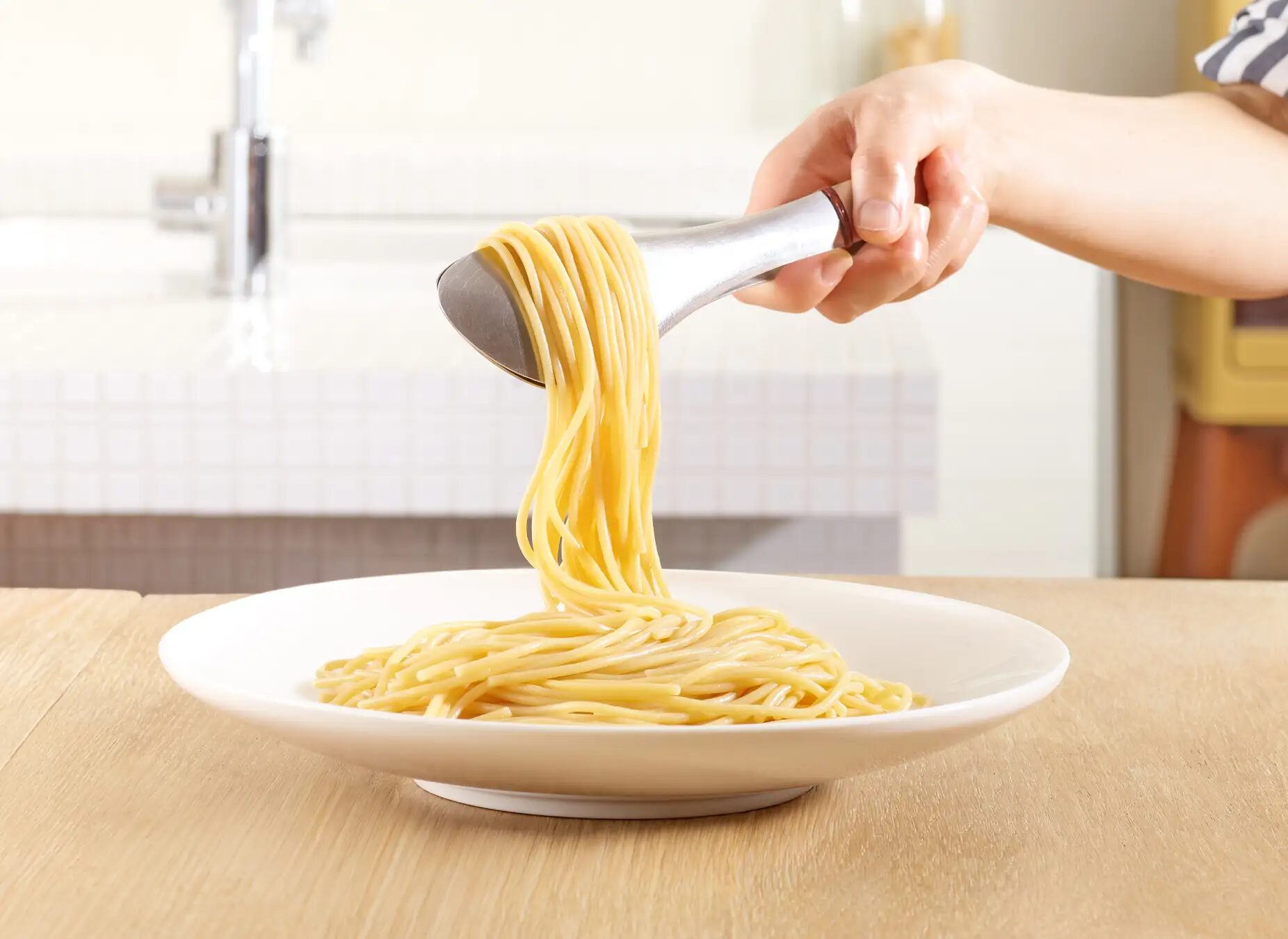 ゼンブヌードル(丸麺)、史上最高の“もちっと食感”へリニューアル！ – DESSA